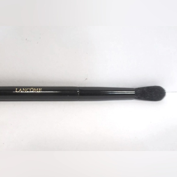 Lot of 2️⃣ NEW [Lancôme] Duel Ended (Blending & Allover) Eyeshadow Brushes - Picture 3 of 9